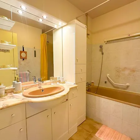 Apartment Climatise & Wifi 4 Pieces 110 M & Terrasse Vue Pour 4 Pers